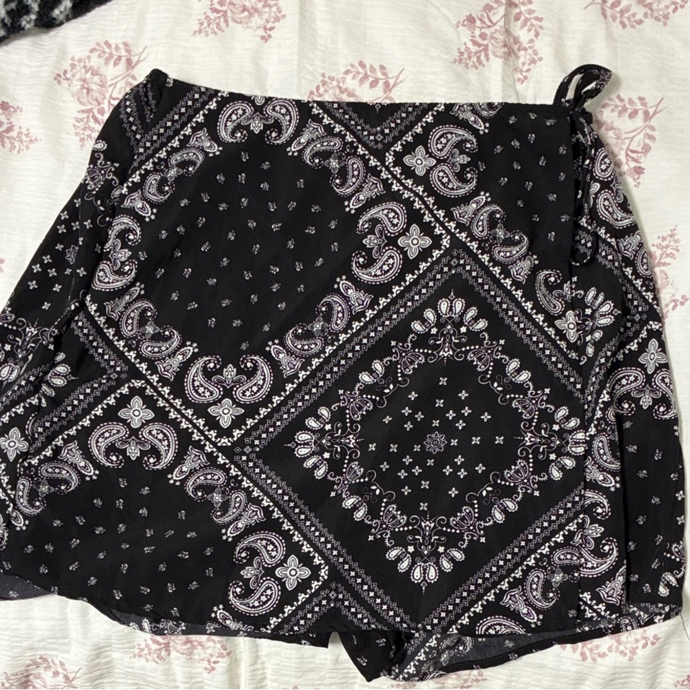 Altar'd State Black and White Paisley Skirt